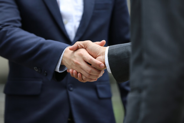 Uzbequistão e Suíça firmam parceria para produção de fertilizantes minerais a partir de resíduos