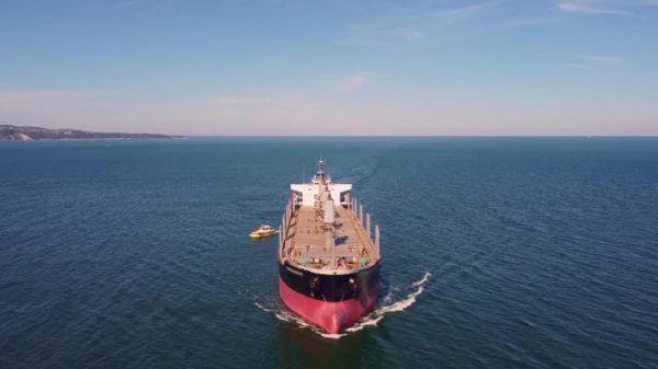 Petrobras anuncia investimento de R$ 2,6 bi na Bahia em navios e fertilizantes