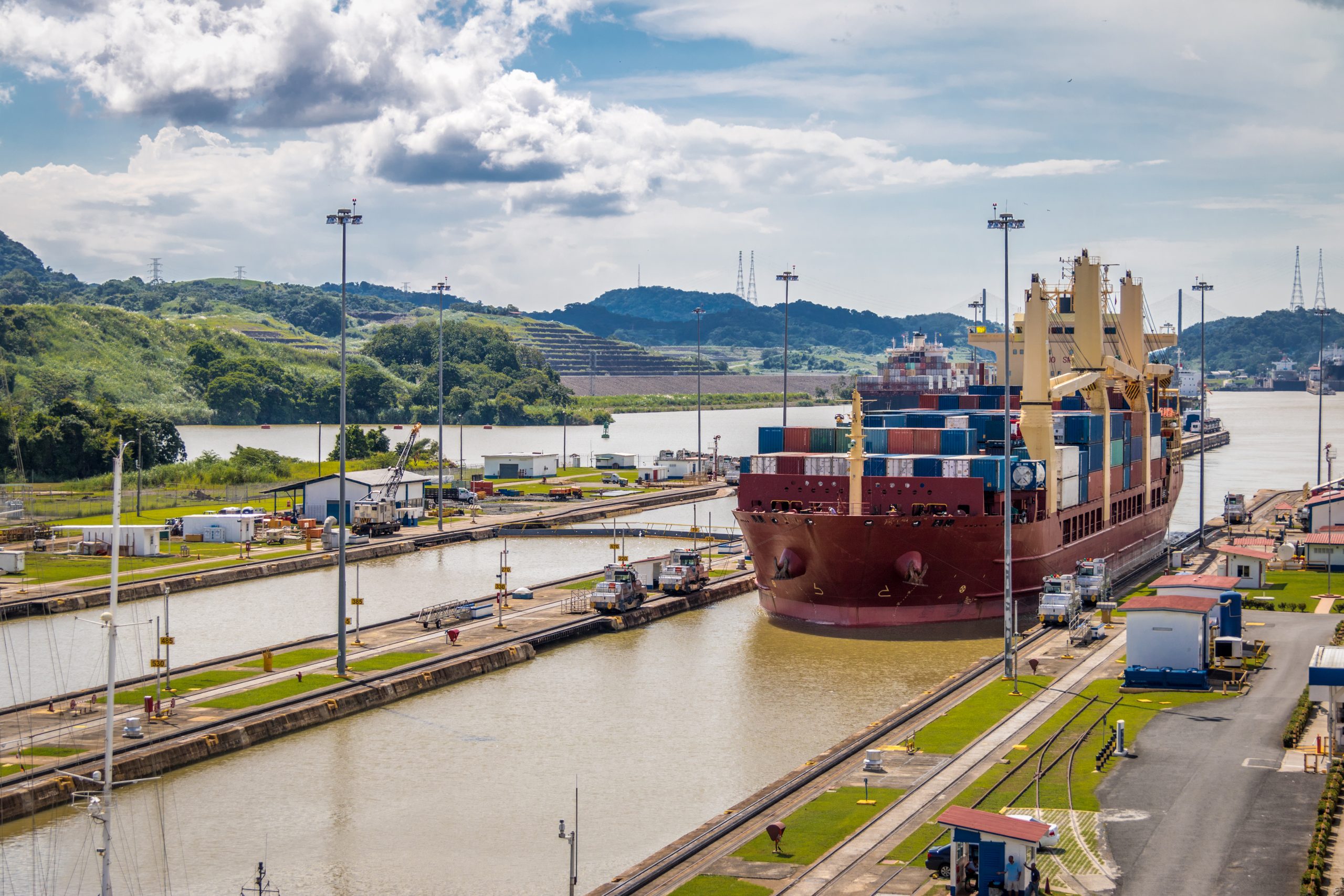Canal do Panamá reduz tráfego devido ao El Niño