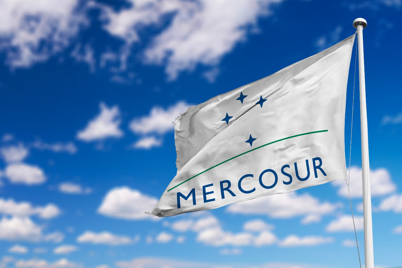 Com Ormuz bloqueado e tensões globais em alta, Mercosul corre para selar acordo de potássio com o Canadá