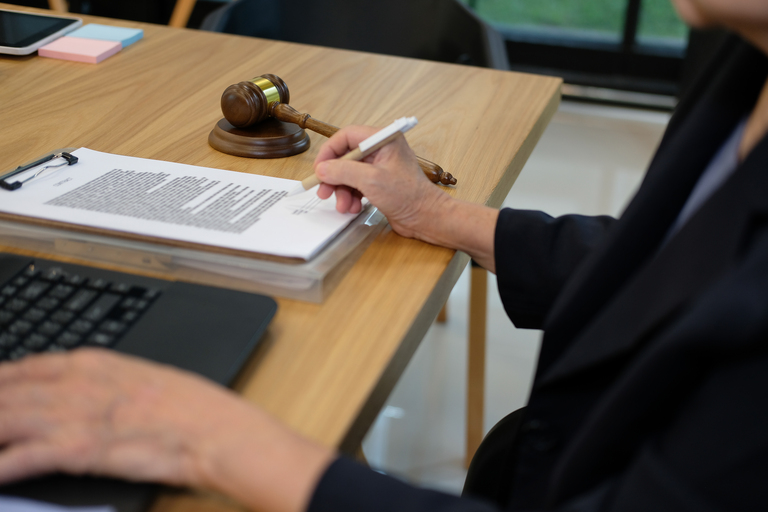 Prazos para conclusão de processos de registros de defensivos agrícolas sob diferentes legislações